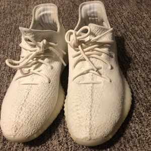Cream White/ Triple white Yeezy Boosts/ 350V2